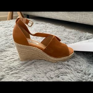 Steve Madden wedge